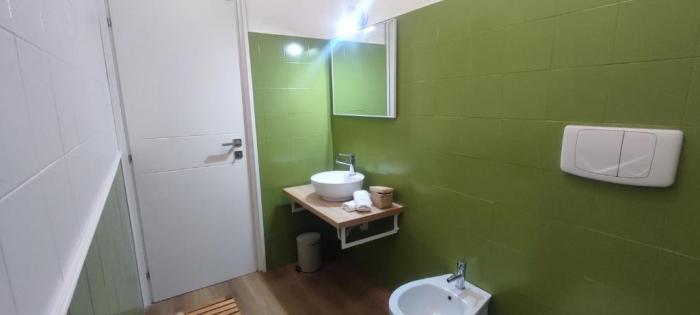 2 Bedroom Gem Near Milano Centrale Fast Wi Fi Kademy House Zimmer foto